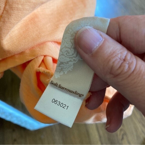 Soft Surroundings Womens Tunic Top Size XS Orange Exposed Seam Teardrop Back - Picture 2 of 10